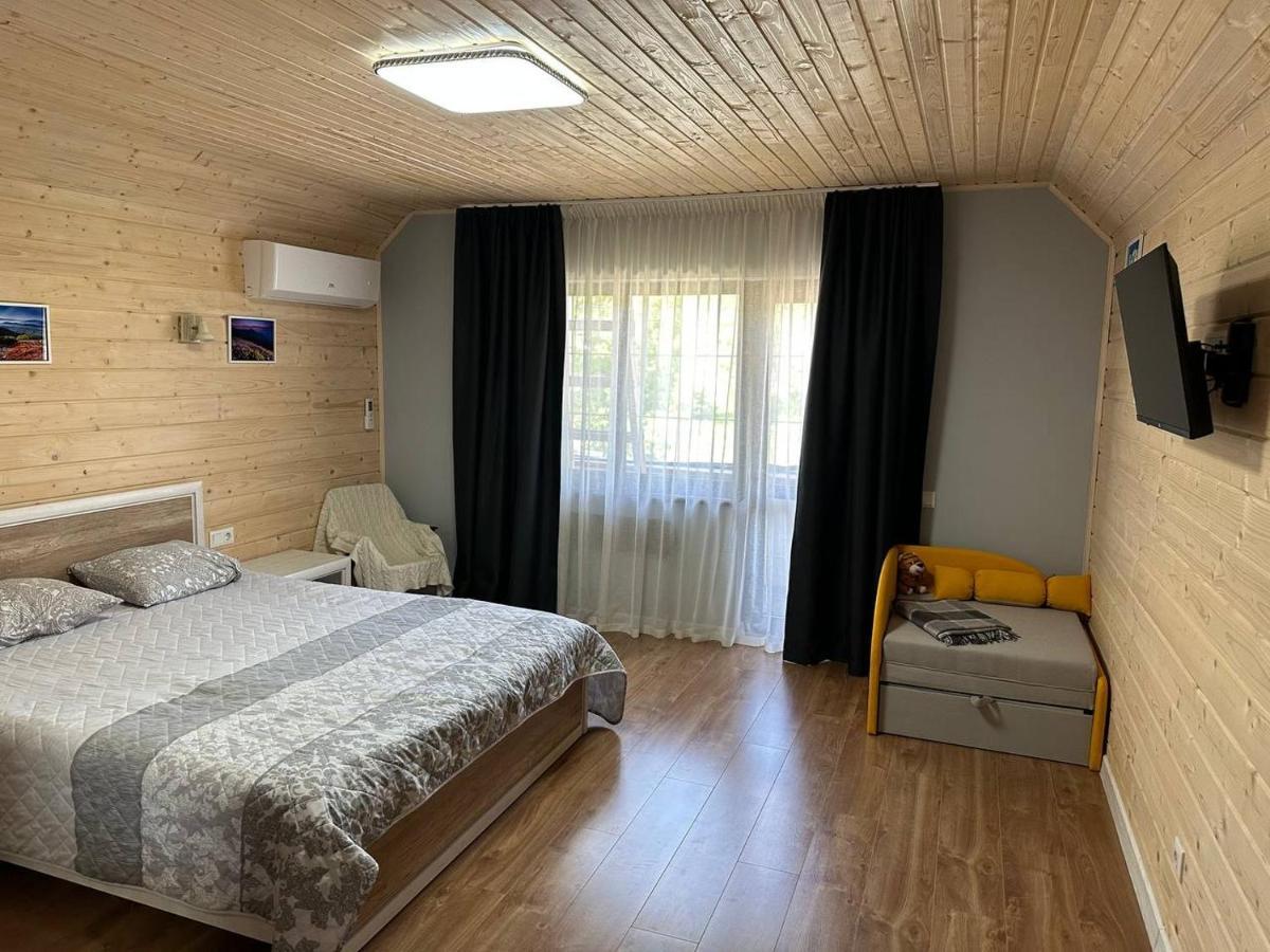 Carpathian Dream Apartments Яремча Экстерьер фото